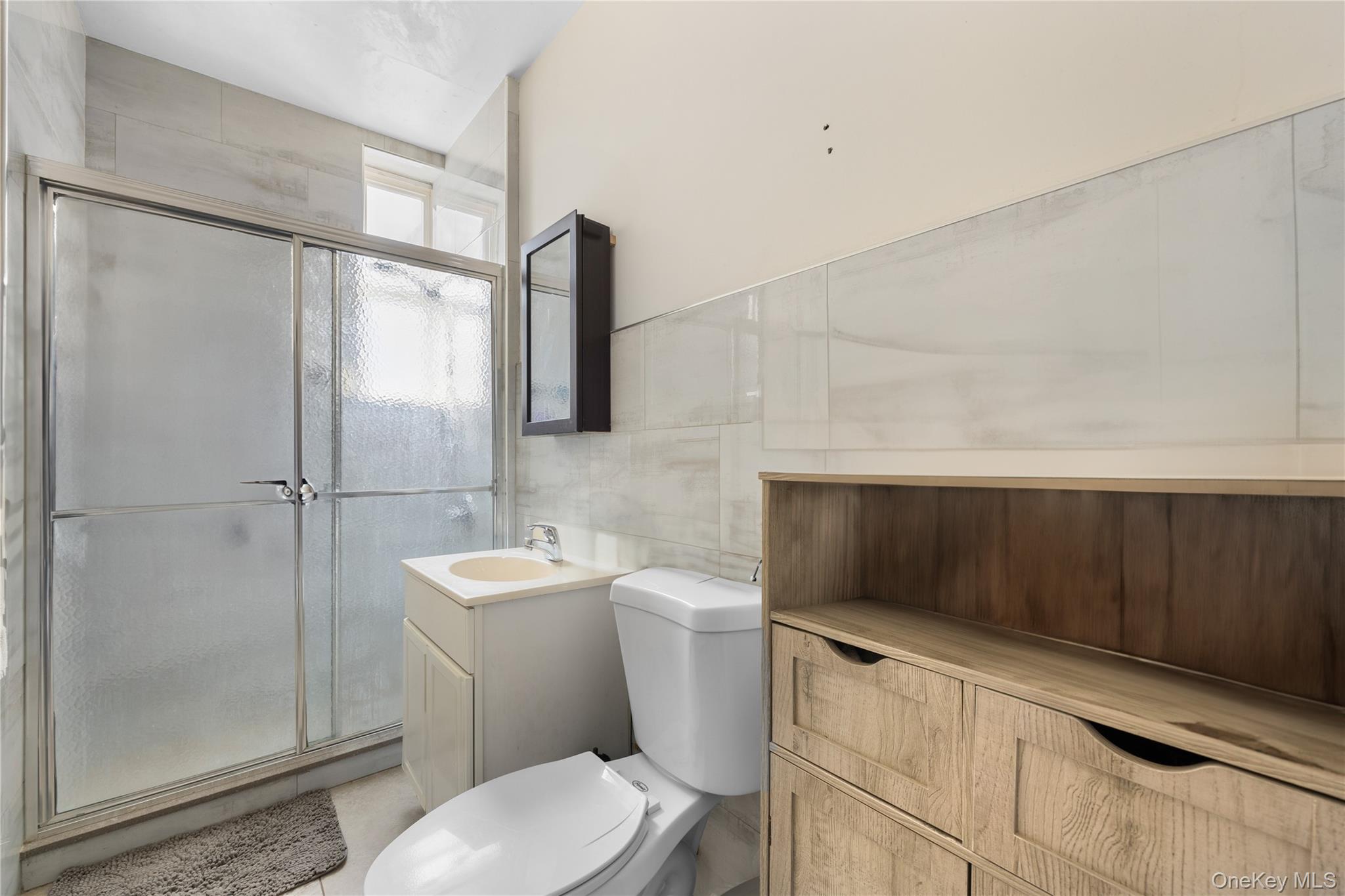 Commercial Sale in New York 4