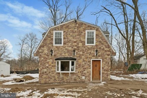 2034 Locust St, UPPER CHICHESTER, PA, 19061-3705 | Card Image