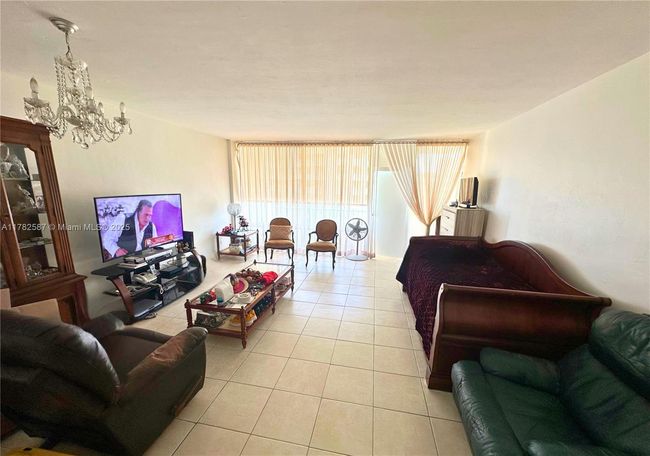 APT-1104 - 1408 Brickell Bay Dr, Condo with 1 bedrooms, 1 bathrooms and null parking in Miami FL | Image 8