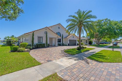 2920 Old Orchard Rd, Davie, FL, 33328-6796 | Card Image