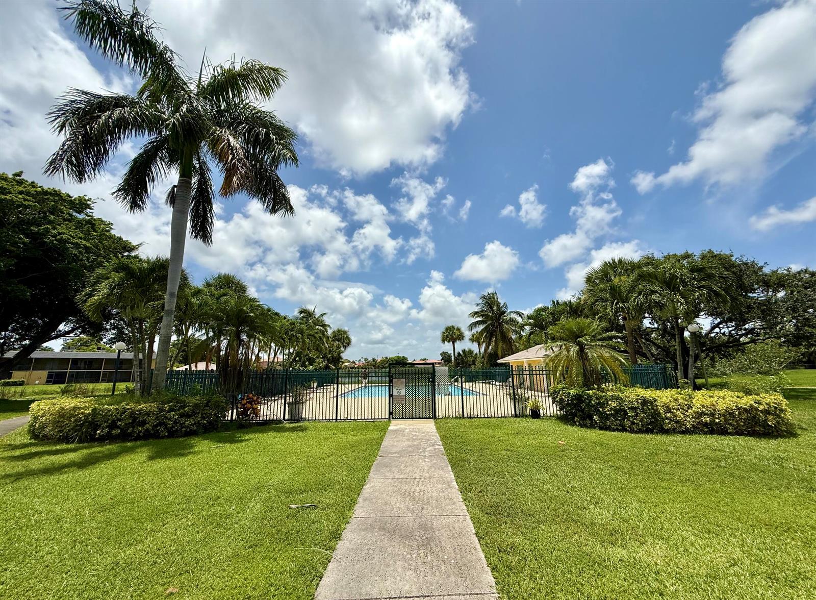 Residential Lease in Boynton Beach 4