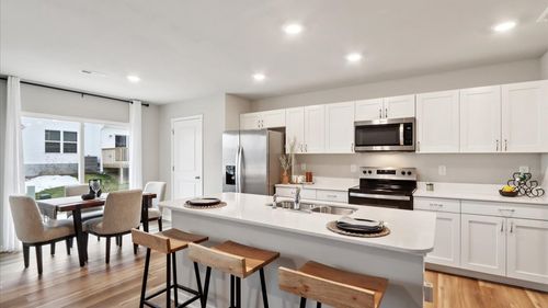 2277 Se Morningdew Dr, West Des Moines, IA, 50265-5380 | Card Image