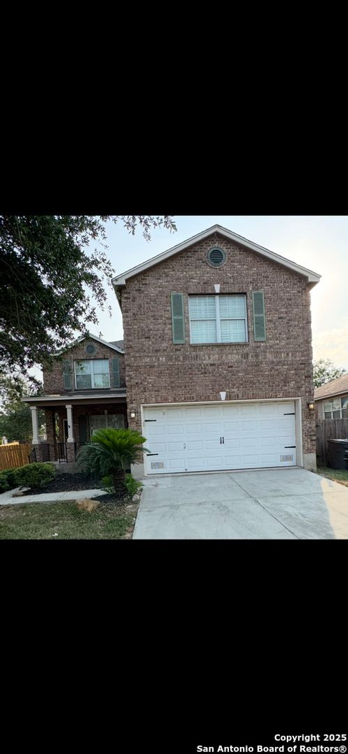 7431 Bajo Luna, San Antonio, TX, 78223-3880 | Card Image