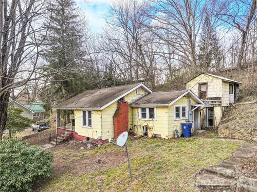 75 Travis Street, Clyde, NC, 28721 | Card Image