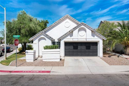 2513 Aberdeen Ln, Henderson, NV, 89014-2218 | Card Image