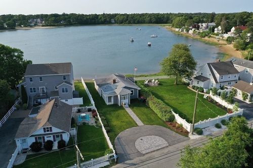 24 Cove St, Onset, MA, 02558-1857 | Card Image