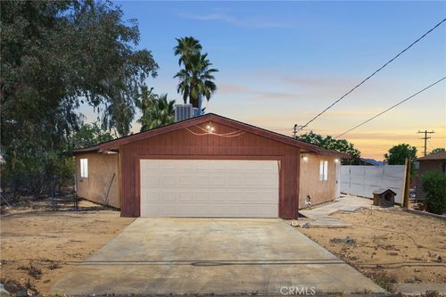 72662 Sullivan Rd, 29 Palms, CA, 92277-3065 | Card Image