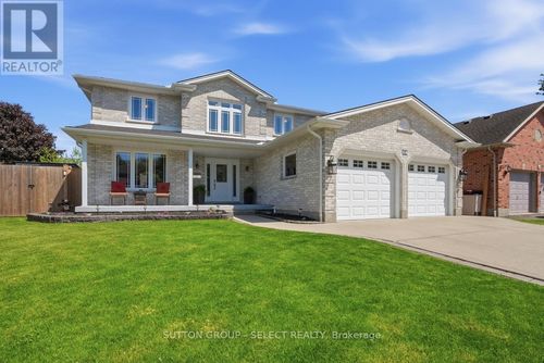 60 Edgevalley Road, London East (East A), ON, N5Y5M5 | Card Image