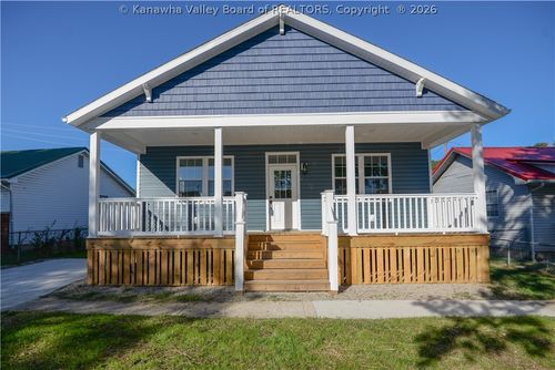 3911 39th St, Nitro, WV, 25143-1306 | Card Image