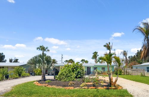 1644 Ne Arch Ave, Jensen Beach, FL, 34957-5752 | Card Image