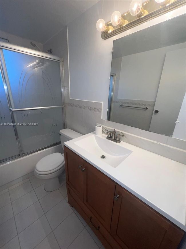 H - 14140 Sw 84 Th St, Condo with 2 bedrooms, 2 bathrooms and null parking in Kendall FL | Image 11