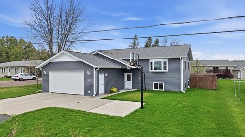 305 W 29th Street, Marshfield, WI, 54449 | Card Image