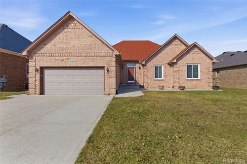 15019 Kelly Ct, Shelby Township, MI, 48315-2845 | Card Image