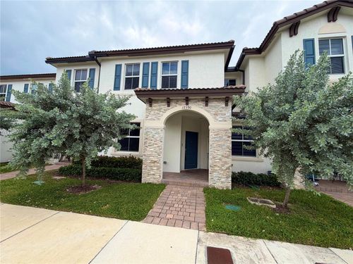 1290-12390 Nw 23rd Ct, Miami, FL, 33167-1570 | Card Image