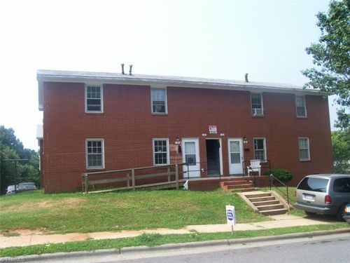 1439 Clark Ave, Winston-Salem, NC, 27105-5820 | Card Image