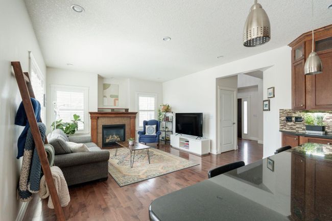 3 West Cedar Place Sw, Home with 4 bedrooms, 3 bathrooms and 4 parking in Calgary AB | Image 12