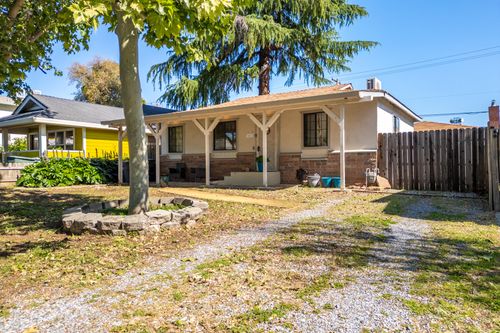 1012 State St, Redding, CA, 96001-3301 | Card Image