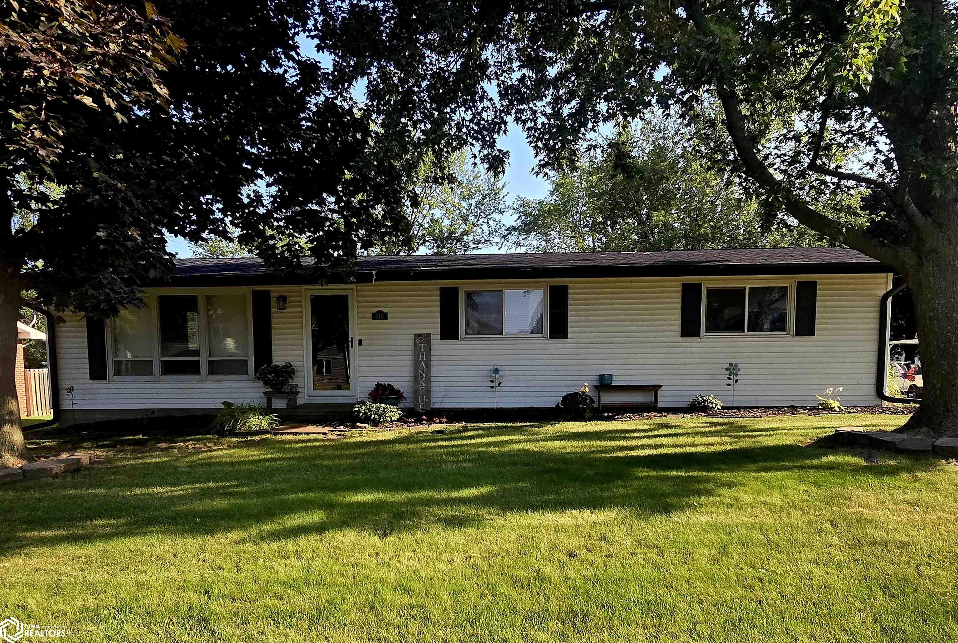 15th Ave, Oskaloosa, IA 52577