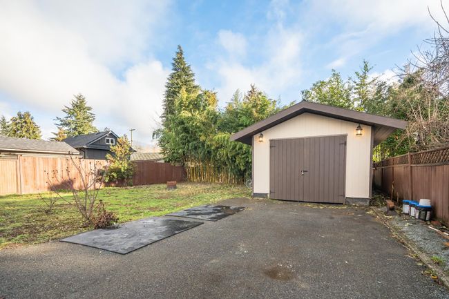 7582 Dunsmuir Street, House other with 3 bedrooms, 1 bathrooms and 4 parking in Mission BC | Image 27