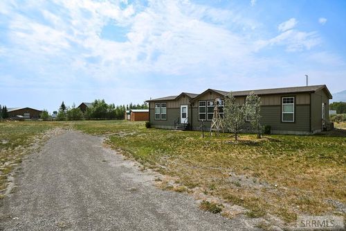 4522 Cottonwood Grove Ranch Rd, Mackay, ID, 83251-4910 | Card Image