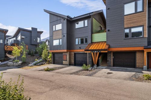204i-209 Stewart Creek Rise, Canmore, AB, T1W0N9 | Card Image