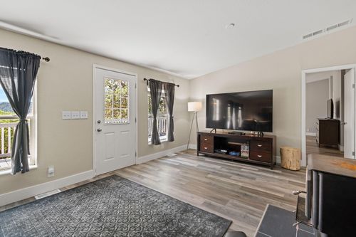 1100 Hastings Tie Rd, Mad River, CA, 95552 | Card Image