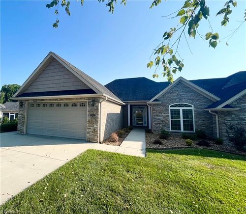 105 Wellsley Cir, Mount Airy, NC, 27030-4377 | Card Image