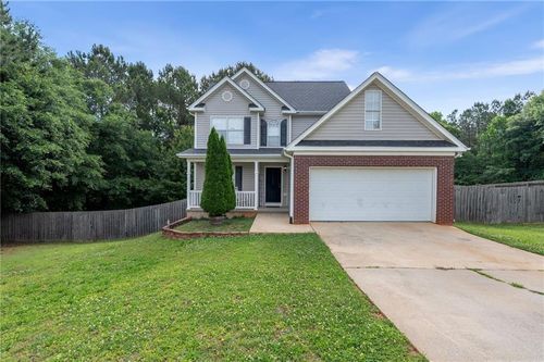 562 Brewer Dr, Locust Grove, GA, 30248-2344 | Card Image