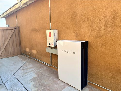 690 Mulberry St, San Jacinto, CA, 92582 | Card Image