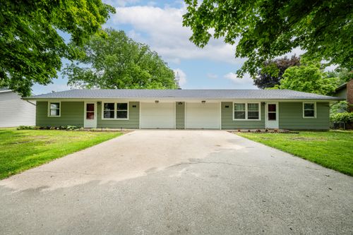 8741 Meadow Ln, Berrien Springs, MI, 49103-1484 | Card Image