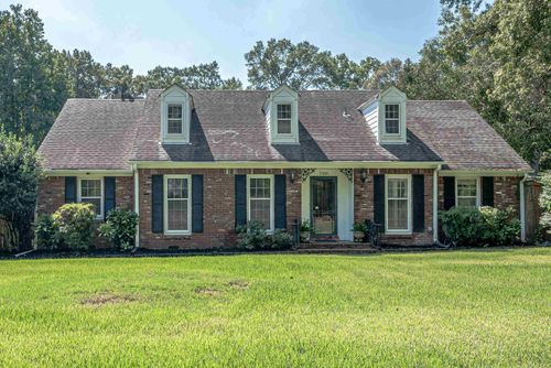 5881 Brierglen Ave, Memphis, TN, 38120-2311 | Card Image