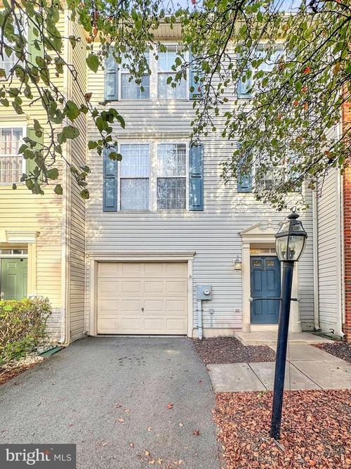 127 Pittman Ct, STEPHENS CITY, VA, 22655-2889 | Card Image