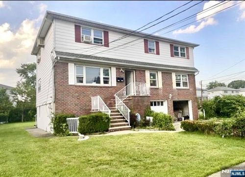 10 Millo Ct, Little Ferry, NJ, 07643-1062 | Card Image