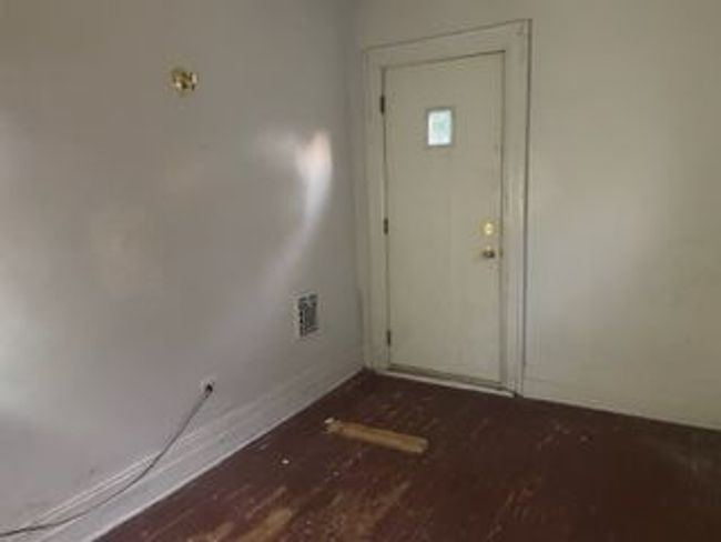 3015 Van Dyke St, House other with 5 bedrooms, 2 bathrooms and null parking in Detroit MI | Image 12