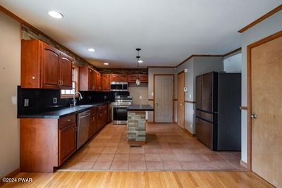 Kitchen | Image 3