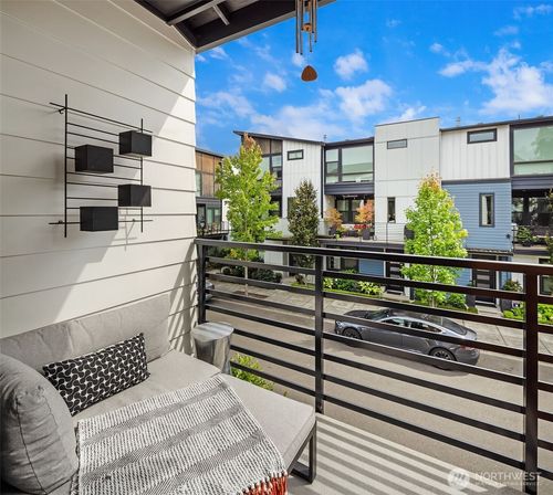 b-9632 Ne 183rd St, Bothell, WA, 98011-3533 | Card Image