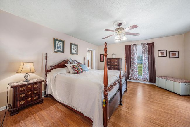 2860 335 Th St, House other with 5 bedrooms, 2 bathrooms and 6 parking in Logan IA | Image 15