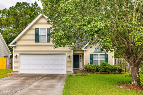 529 Maple Branches Dr Se, Belville, NC, 28451-9543 | Card Image