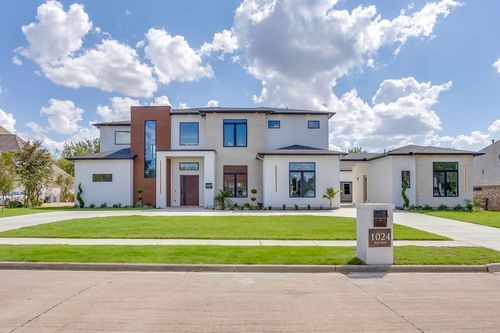 1024 Parview Cir, Cedar Hill, TX, 75104-6900 | Card Image