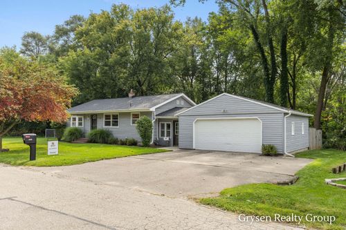 2034 Acton Rd, Grand Rapids, MI, 49504-3860 | Card Image