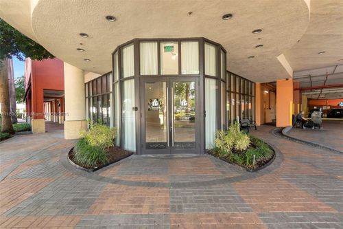 apt-909-110 N Federal Hwy, Fort Lauderdale, FL, 33301-3515 | Card Image
