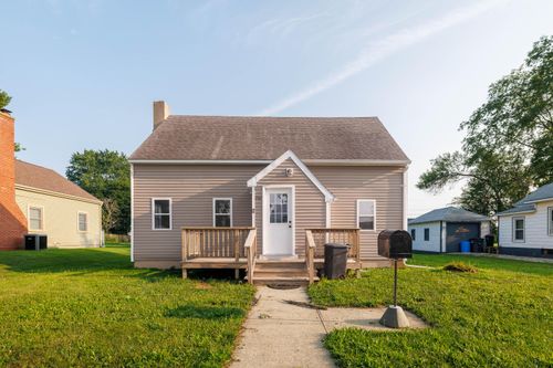 207 E Allen St, Kentland, IN, 47951 | Card Image