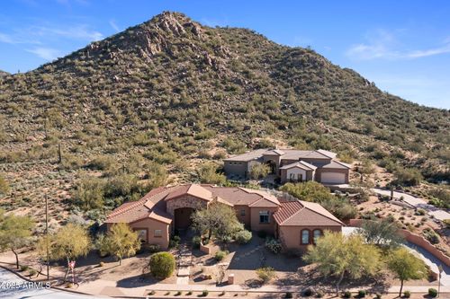 35511 N Via Tramonto, Phoenix, AZ, 85086-5516 | Card Image