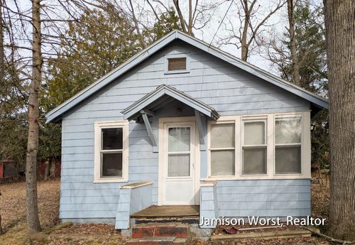 48 S Kenwood Street, Muskegon, MI, 49442 | Card Image