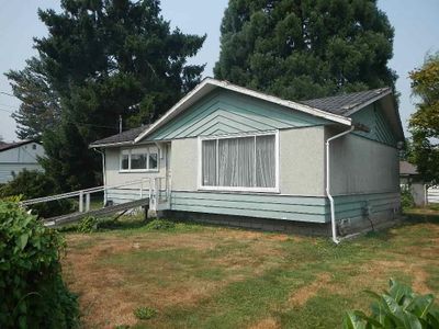 12725 113b Ave, House other with 2 bedrooms, 1 bathrooms and null parking in Surrey BC | Image 1