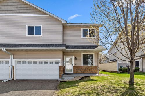 a-1283 County Road D Cir E, Saint Paul, MN, 55109-6002 | Card Image
