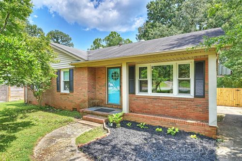 3912 Litchfield Rd, Charlotte, NC, 28211-2012 | Card Image