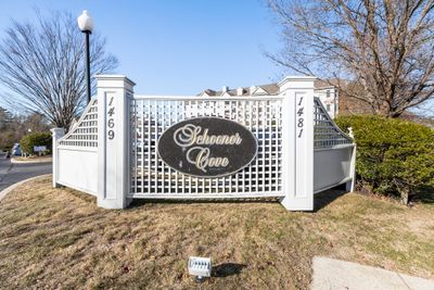 1202 - 1481 Phillips Rd, Condo with 2 bedrooms, 2 bathrooms and 1 parking in New Bedford MA | Image 2