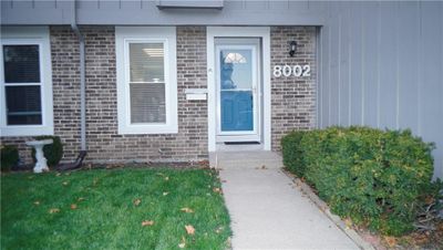 8002 Halsey Street, Townhouse with 2 bedrooms, 1 bathrooms and null parking in Lenexa KS | Image 2