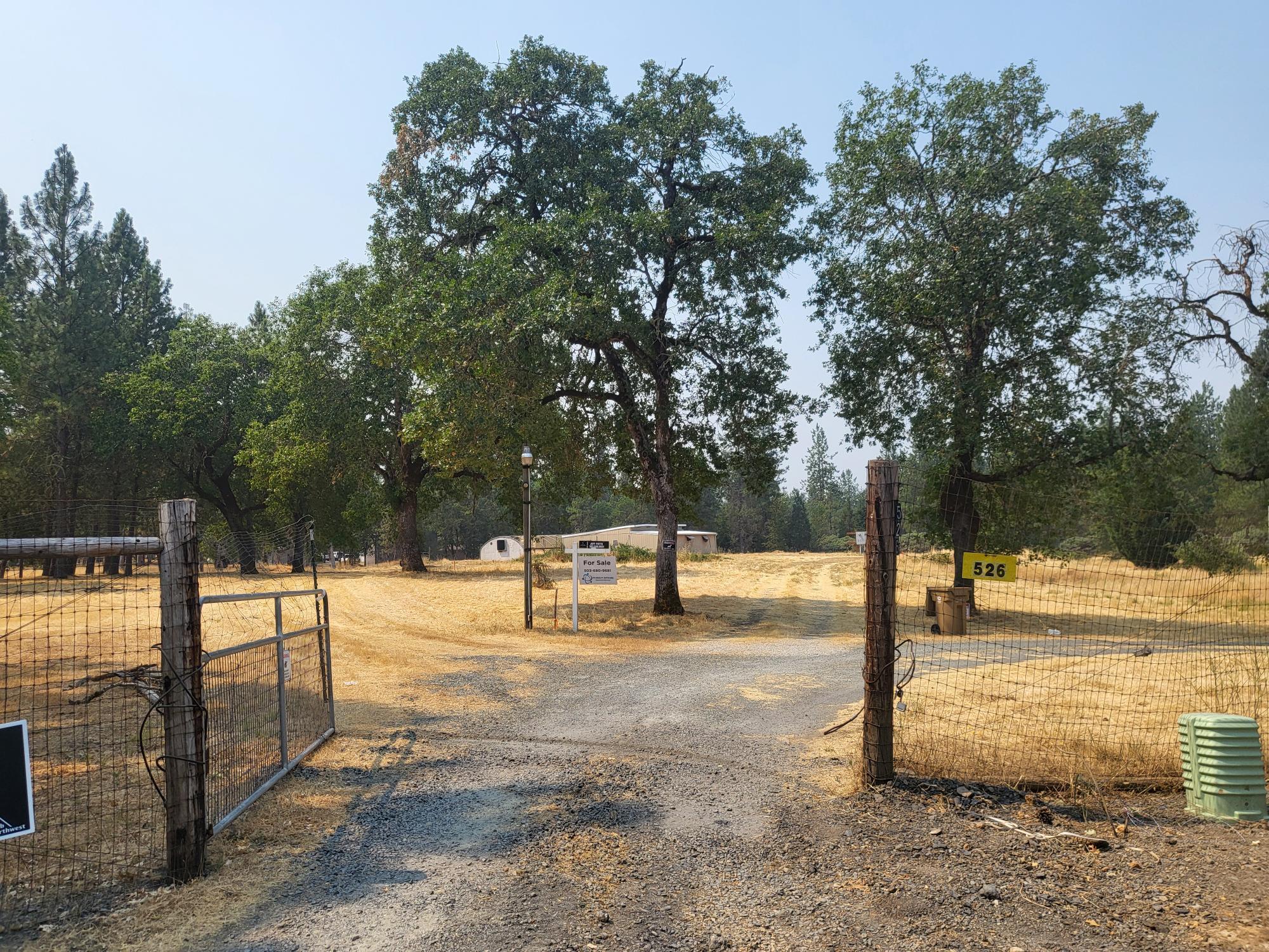 Hartsfield Ln, Merlin, OR 97532